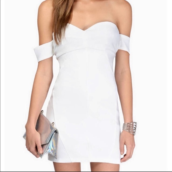 NWOT off shouldered tobi dress - Picture 8 of 8